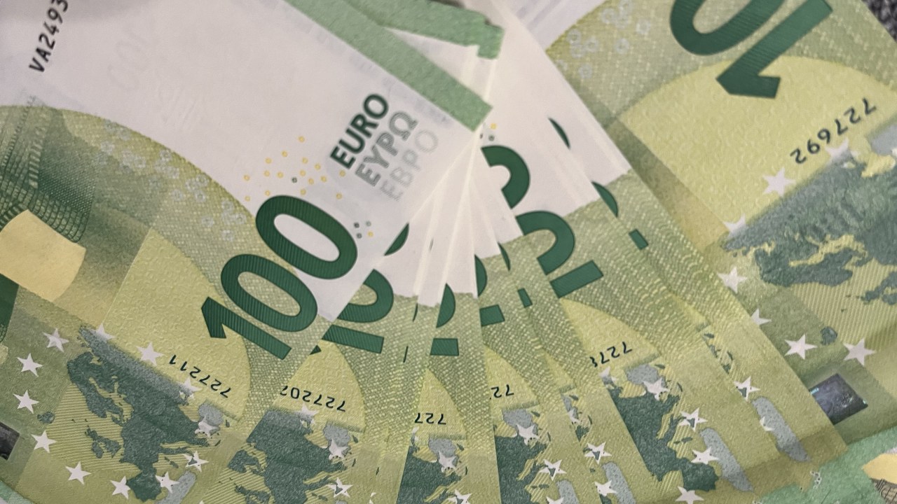 Gesetzesänderungen 2026 betreffen Alltag und Einkommen